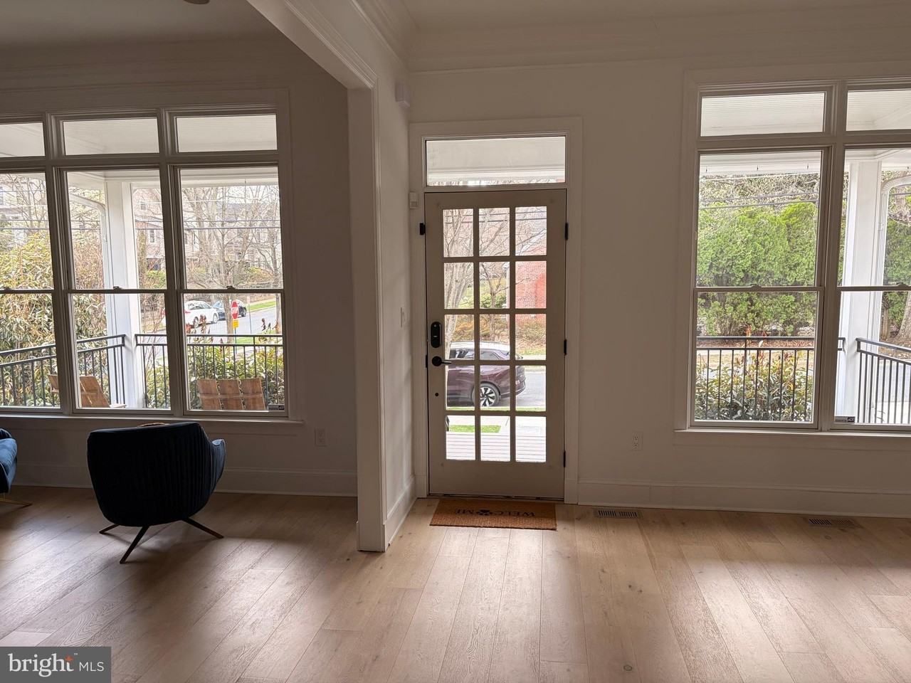 153 Quincy St - Photo 5 of 50