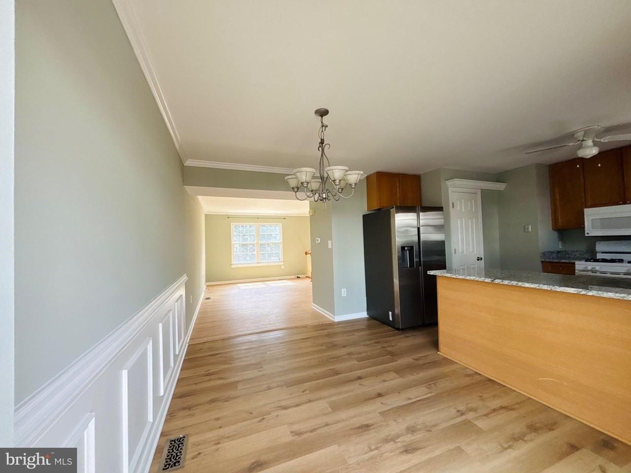 109 Barrows Ct - Photo 4 of 21