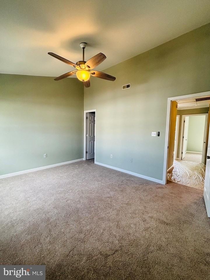 109 Barrows Ct - Photo 7 of 21