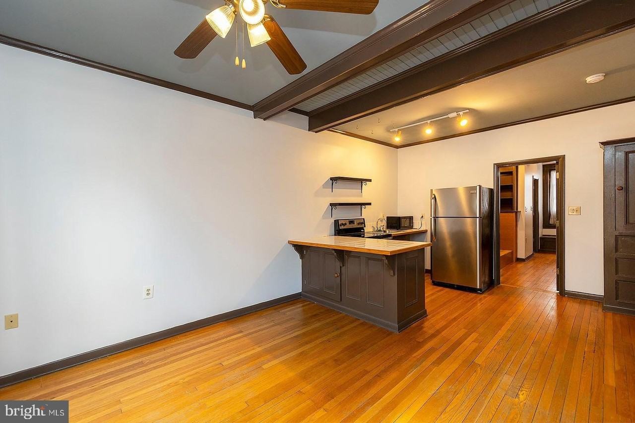 105 N Loudoun St #3 - Photo 6 of 21
