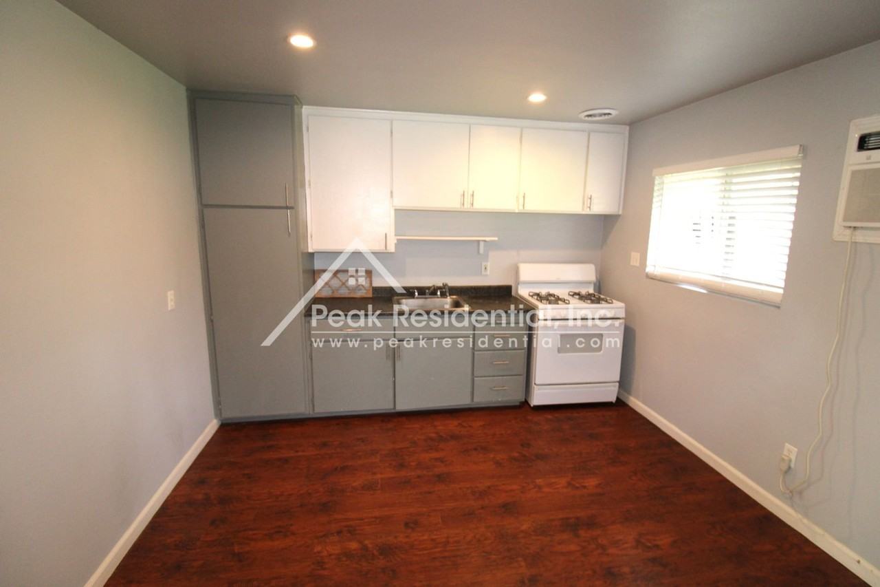 5914 Del Campo Ln - Photo 6 of 13