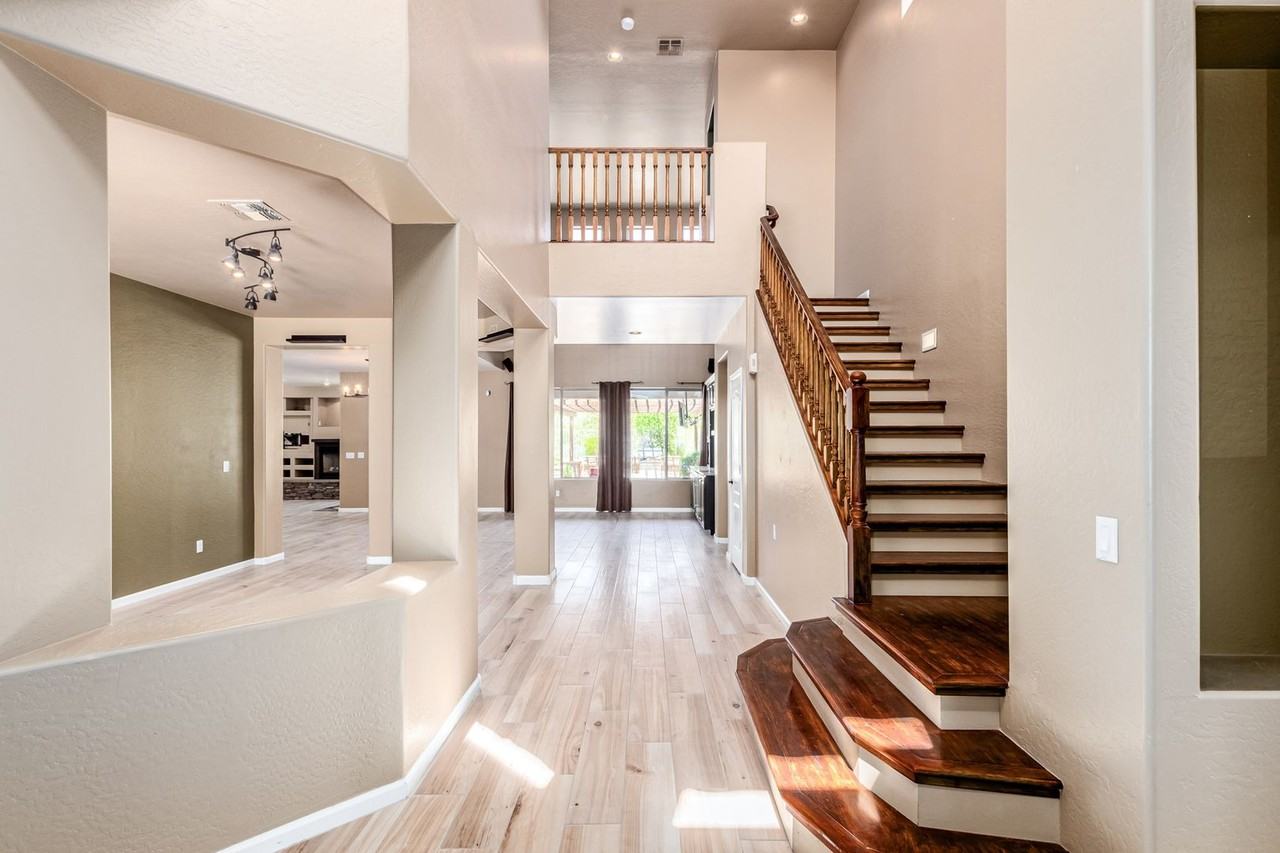 5216 E Sierra Sunset Trl - Photo 2 of 6