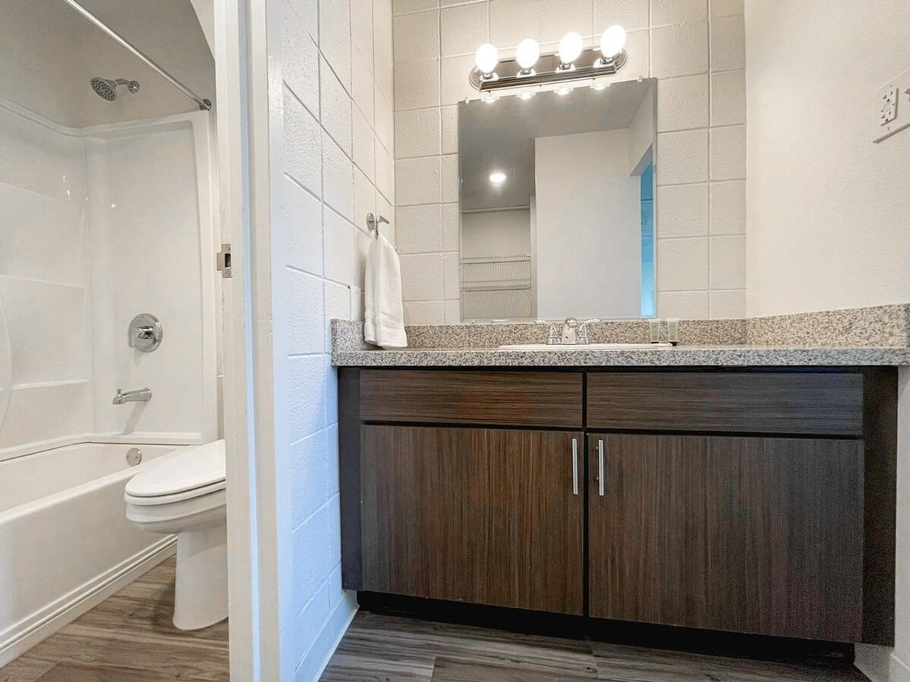 2515 Burnet Ave #1036750P - Photo 7 of 28