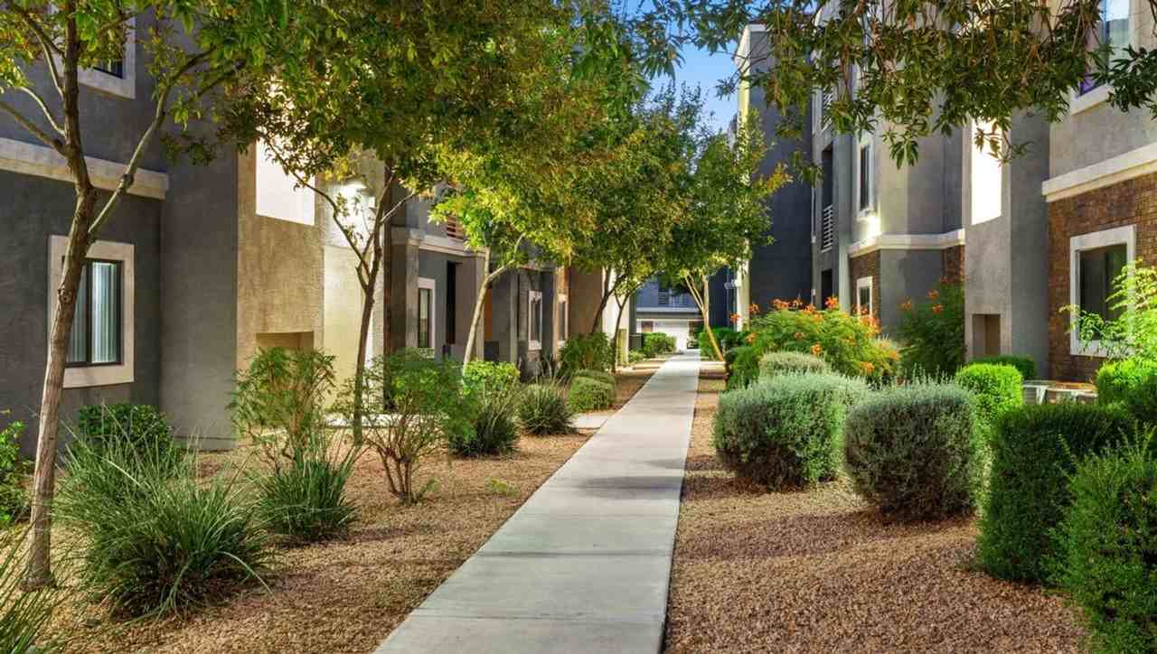 15 W Villa Rita Dr #1244314P - Photo 7 of 23