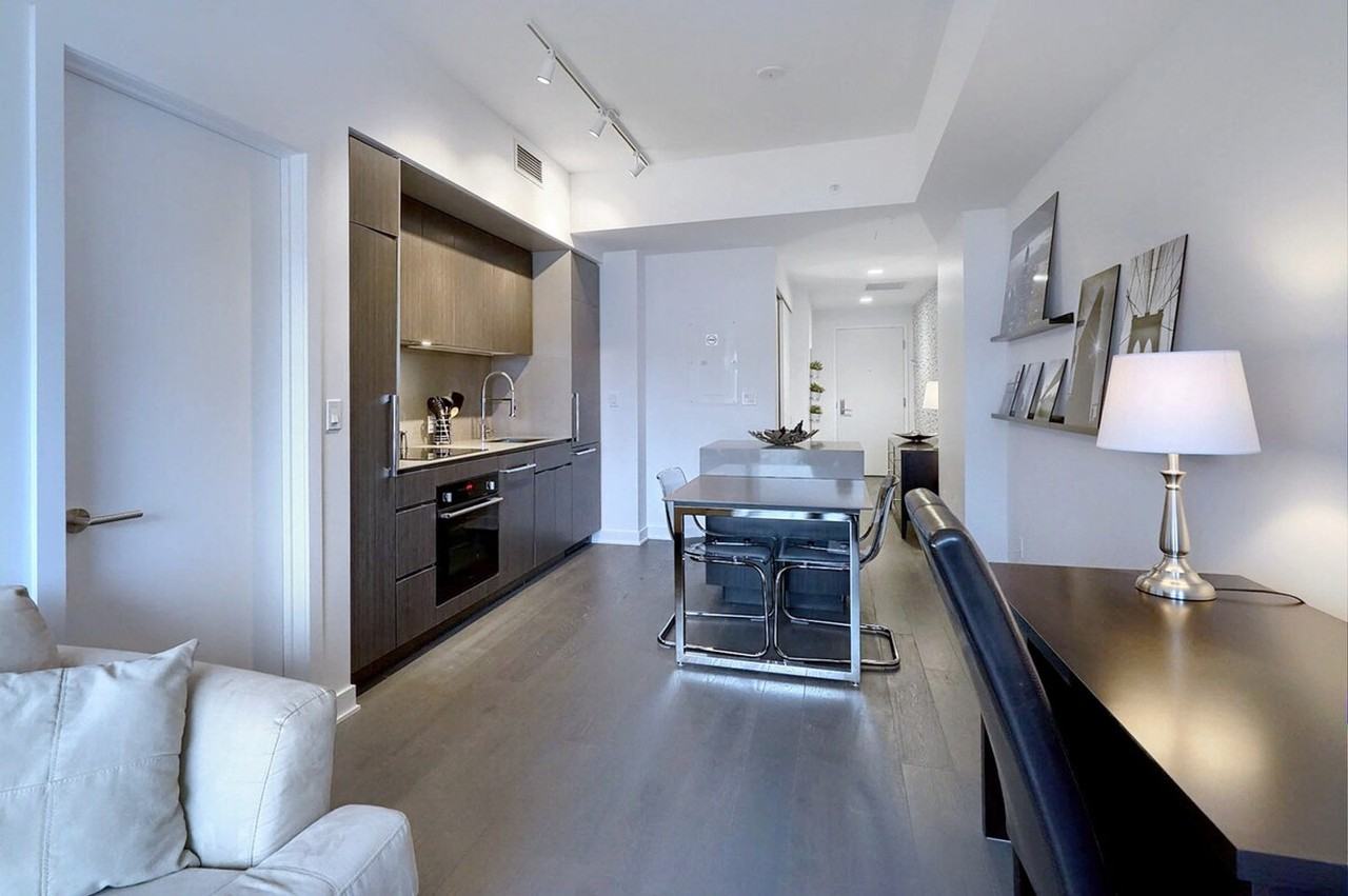 1212 Av Des Canadiens-De-Montréal #1261850P - Photo 2 of 20