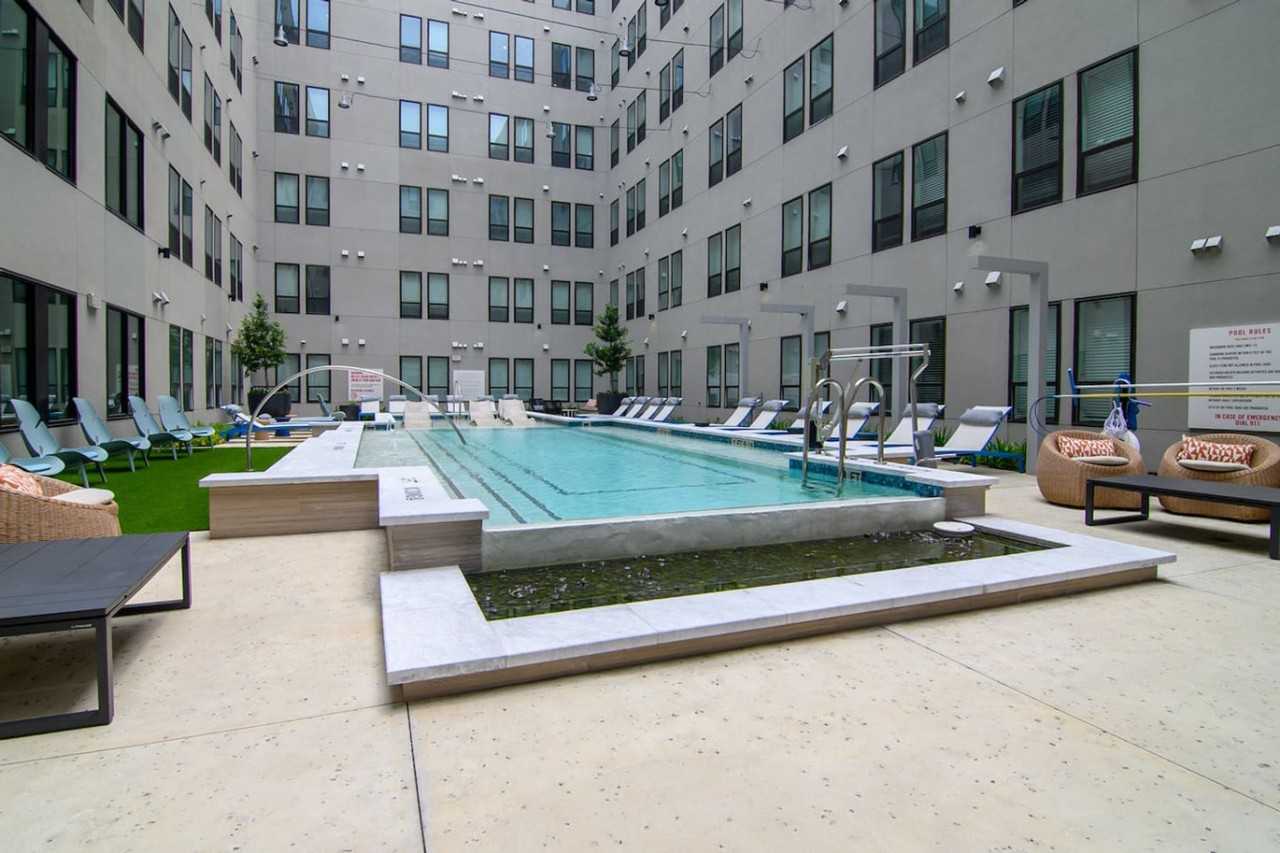 701 Richmond Ave #1335749P - Photo 4 of 41