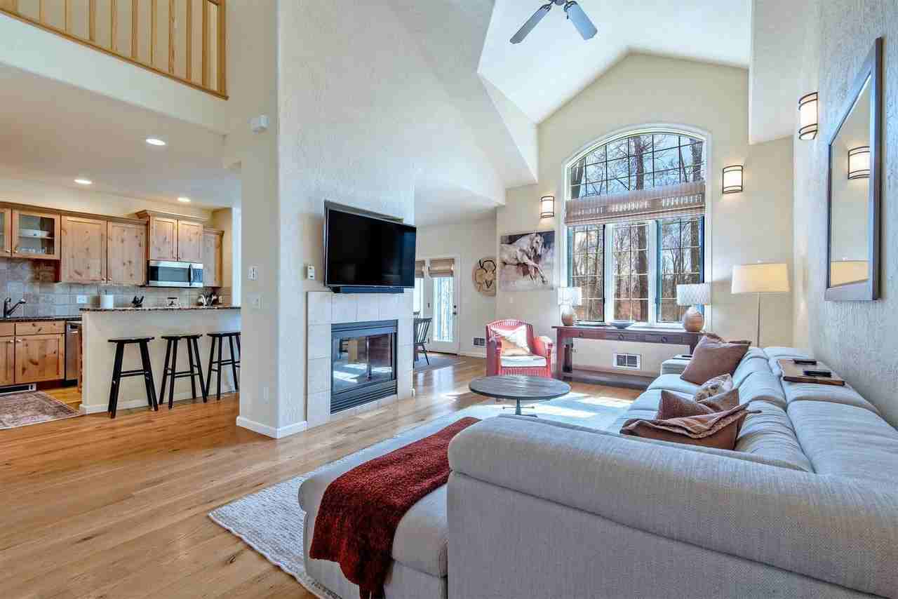 Cobble Creek Ln #1520906P - Photo 2 of 46