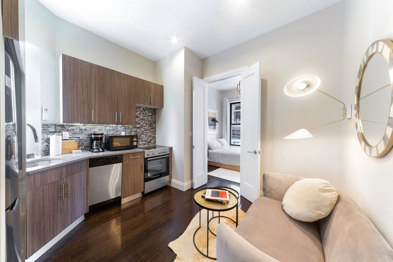 407 E 59th St #1051295P - Photo 3 of 50