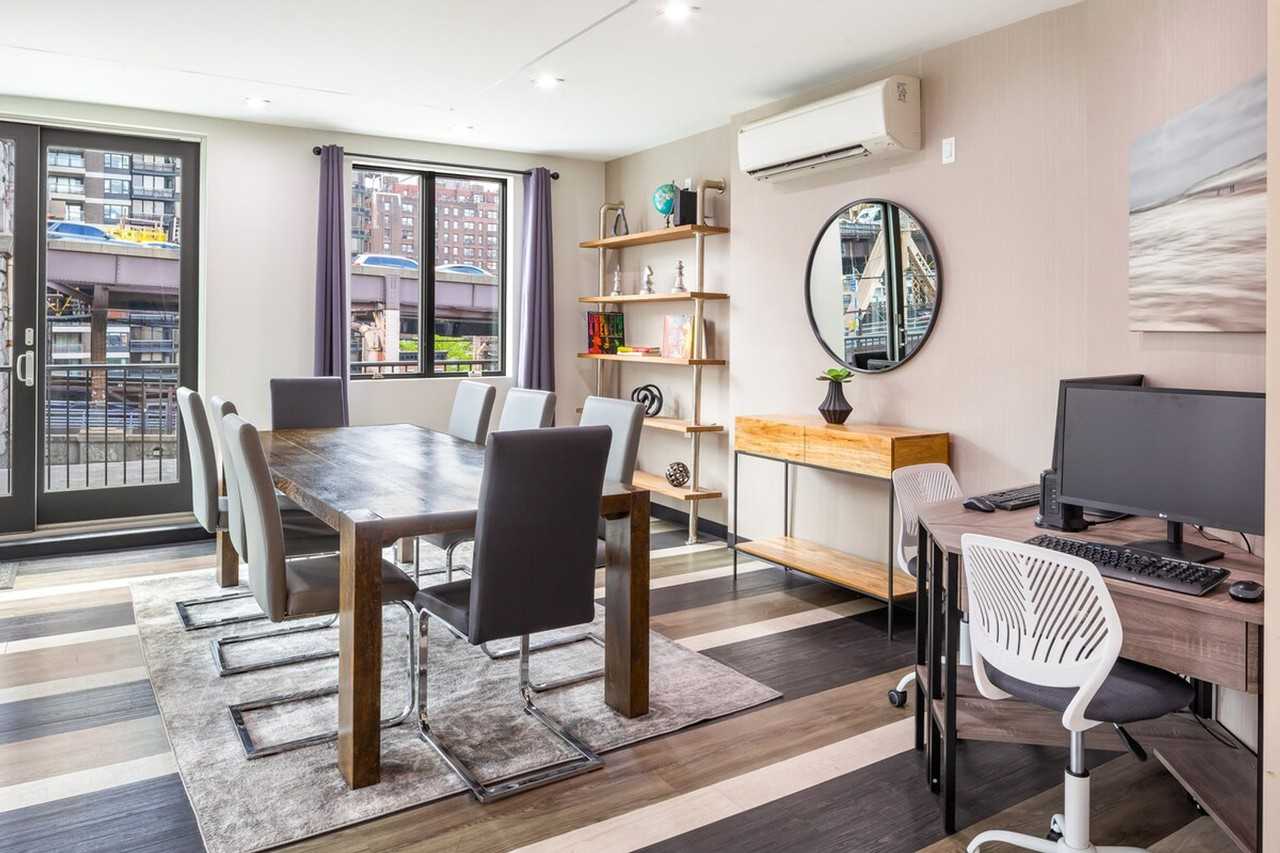 415 E 59th St #1051315P - Photo 3 of 50