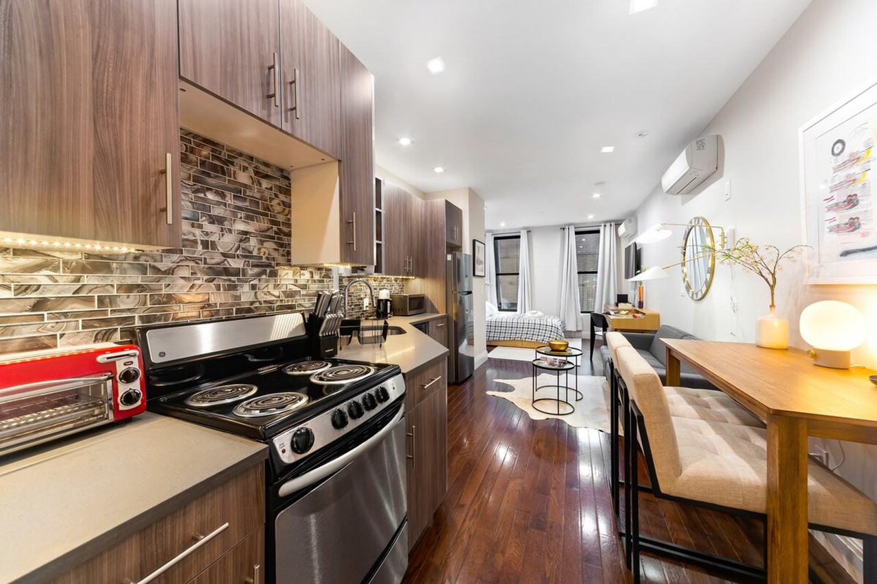 415 E 59th St #1051315P - Photo 4 of 50