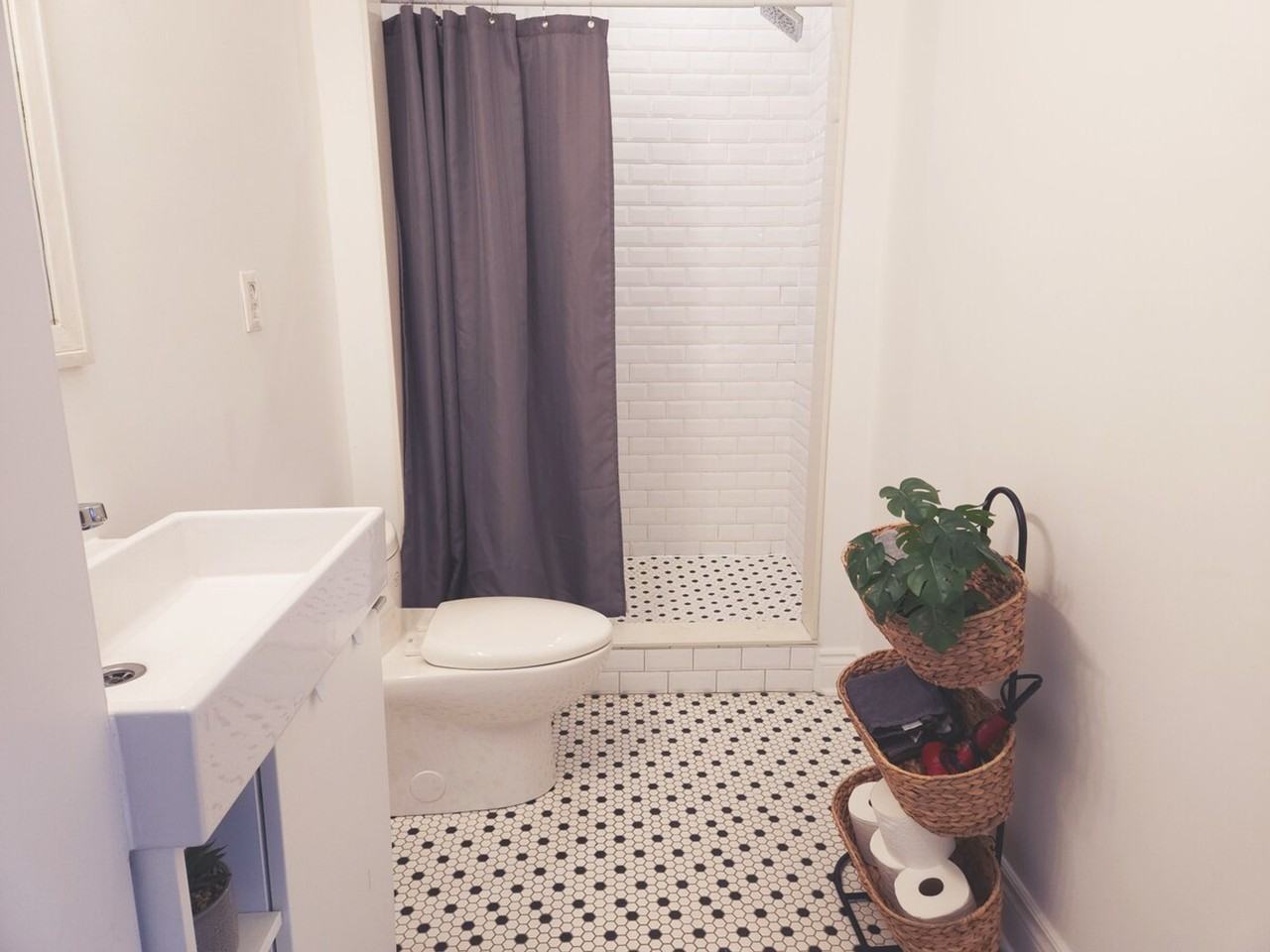 389 Lansdowne Ave #1531113P - Photo 5 of 8