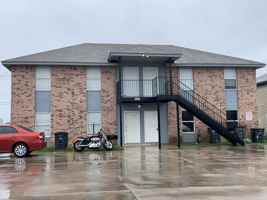 featured image of 1107 Horizon Dr #C