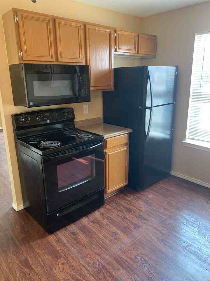 1107 Horizon Dr #A - Photo 2 of 18