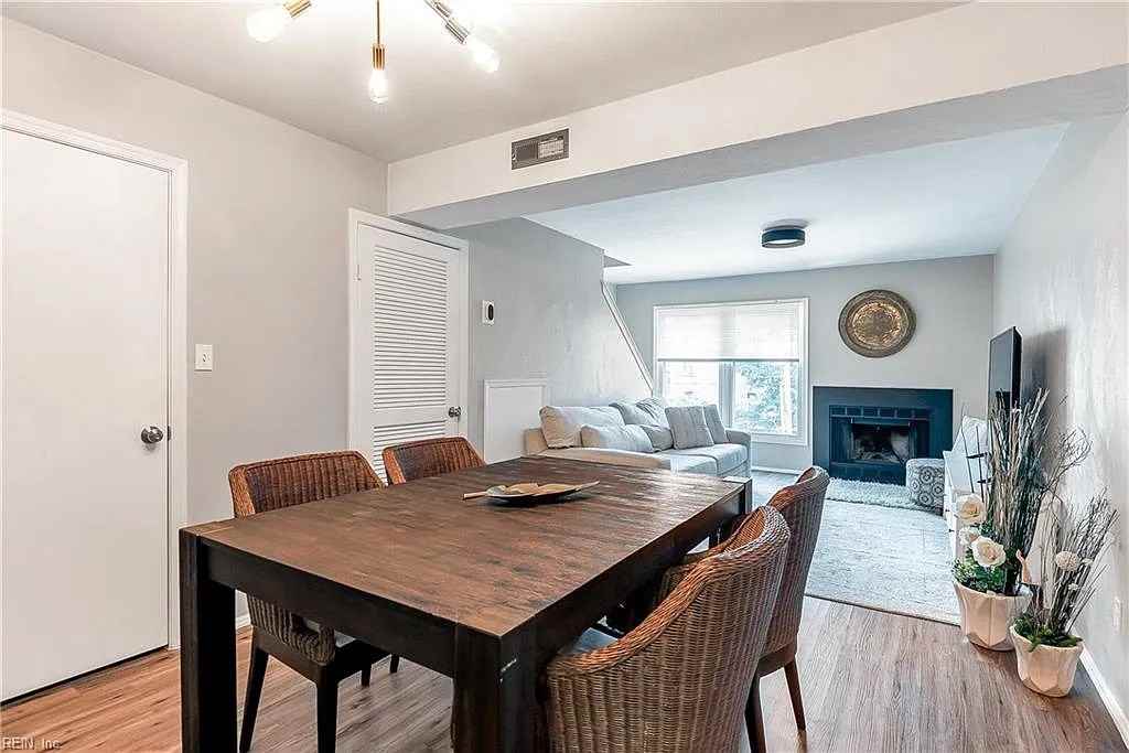1301 Hampton Blvd #206 - Photo 4 of 25
