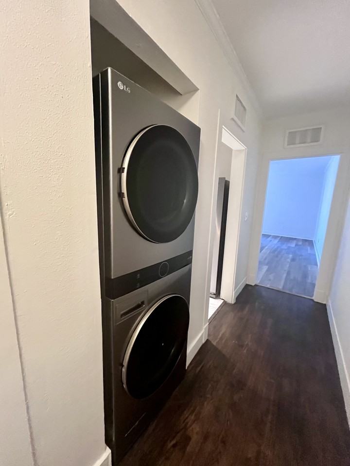 410 5th St S #1 - Photo 2 of 11