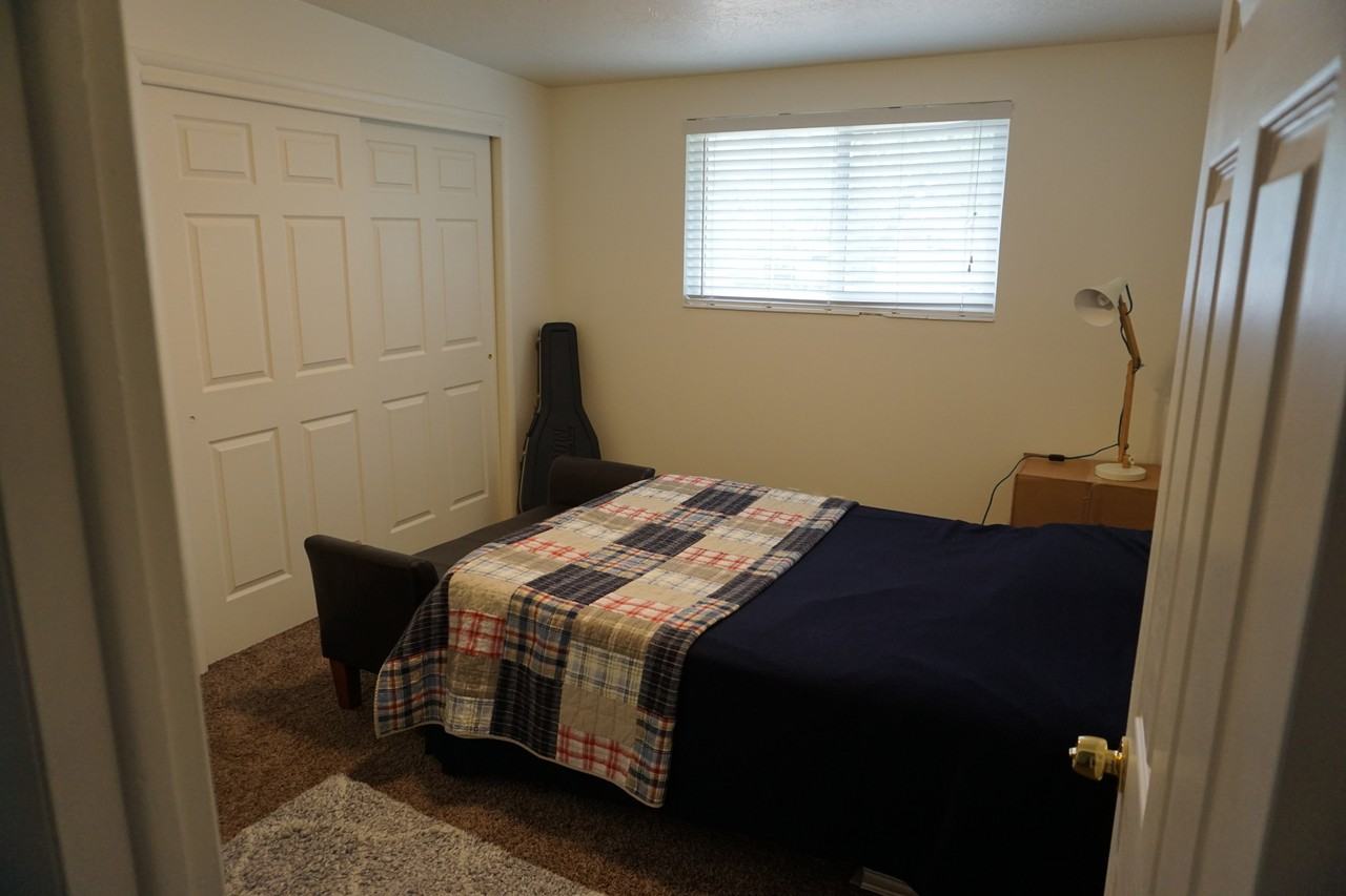 1383 E Mccormick Way - Photo 7 of 19