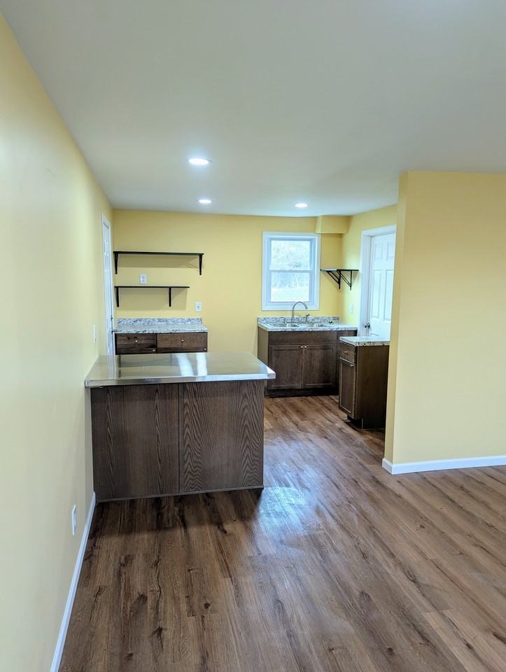 1220 Jacobson Ave - Photo 4 of 9