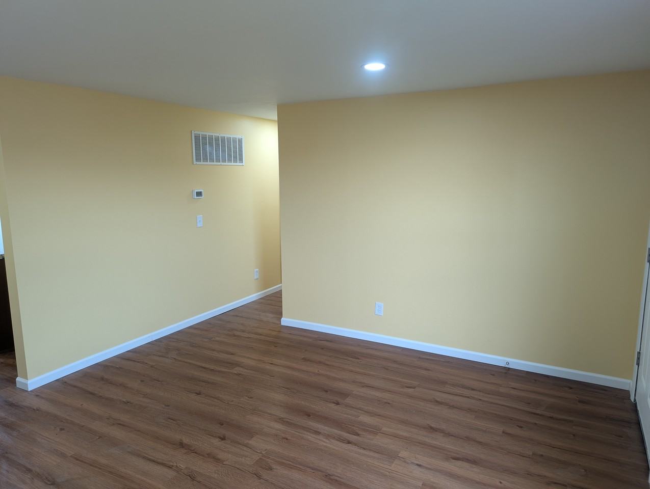 1220 Jacobson Ave - Photo 6 of 9
