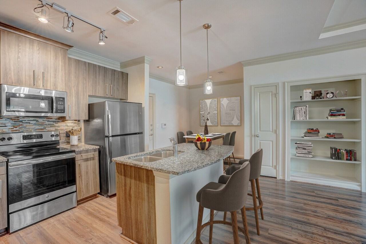 10662 Texas Park - Photo 2 of 14