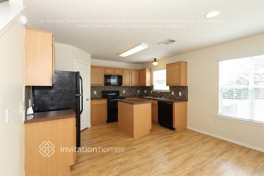 29607 Evergreen Hills Dr - Photo 5 of 17