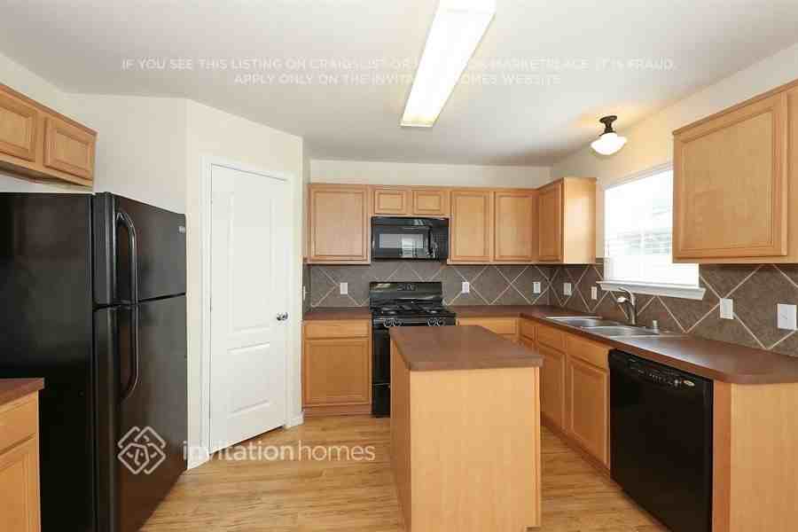 29607 Evergreen Hills Dr - Photo 7 of 17