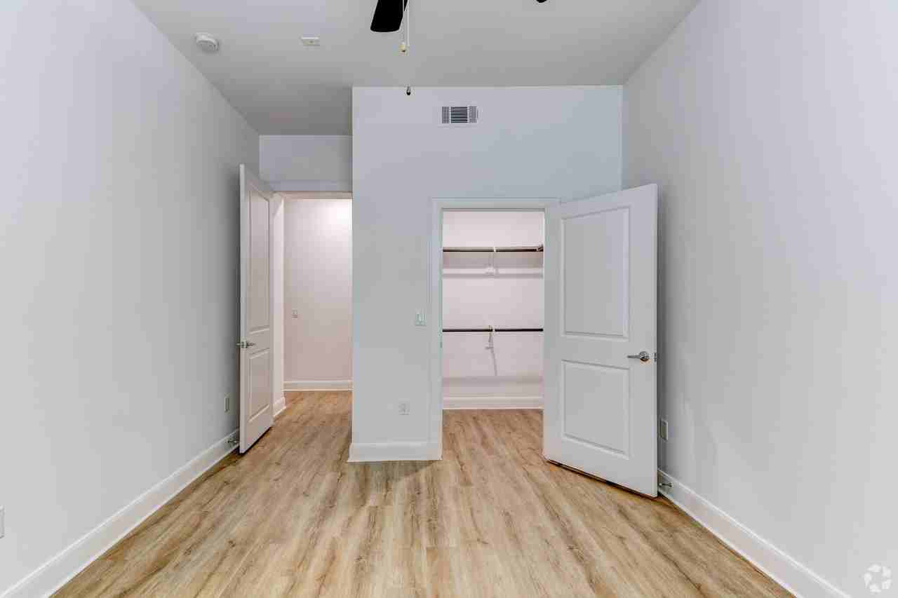 1419 Eldridge Pkwy #DTP - Photo 4 of 9