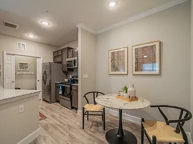 2400 N Frazier St #MMGA - Photo 3 of 11