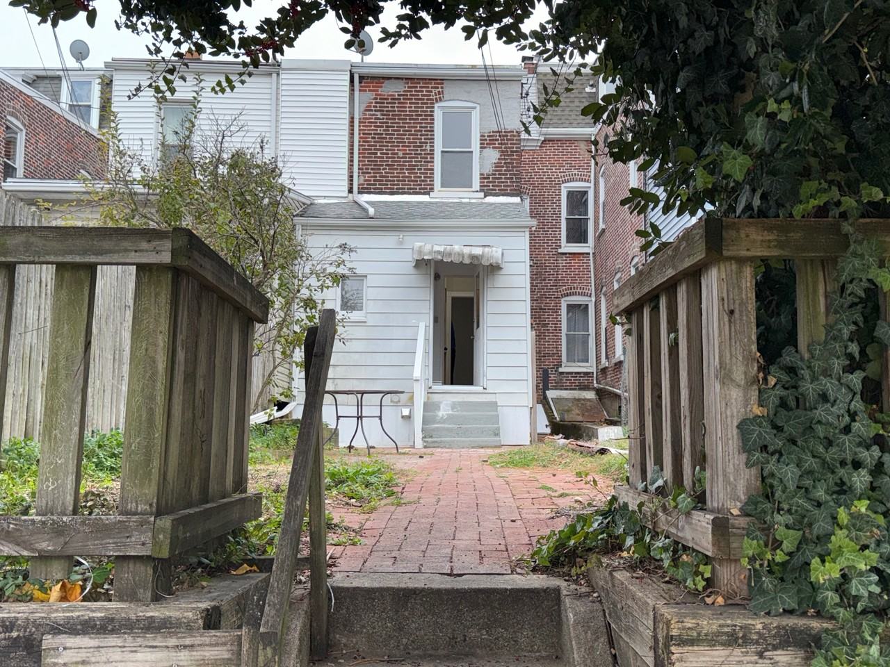 41 S Franklin St - Photo 2 of 17