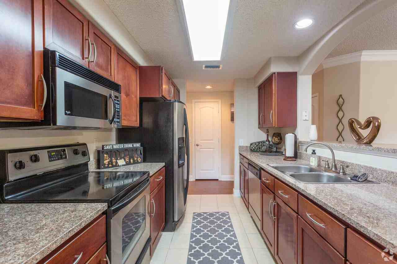 1699 Parkway Plaza Dr #SNBS - Photo 2 of 8