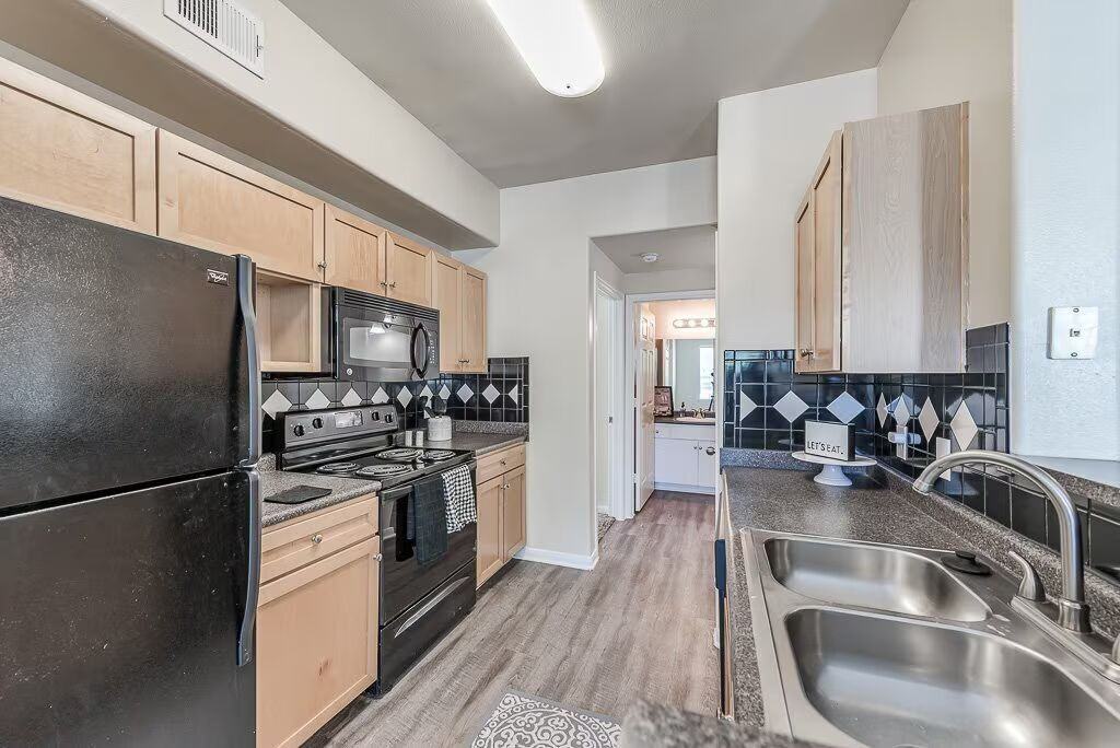 1025 Dulles Ave #SWBE - Photo 2 of 10