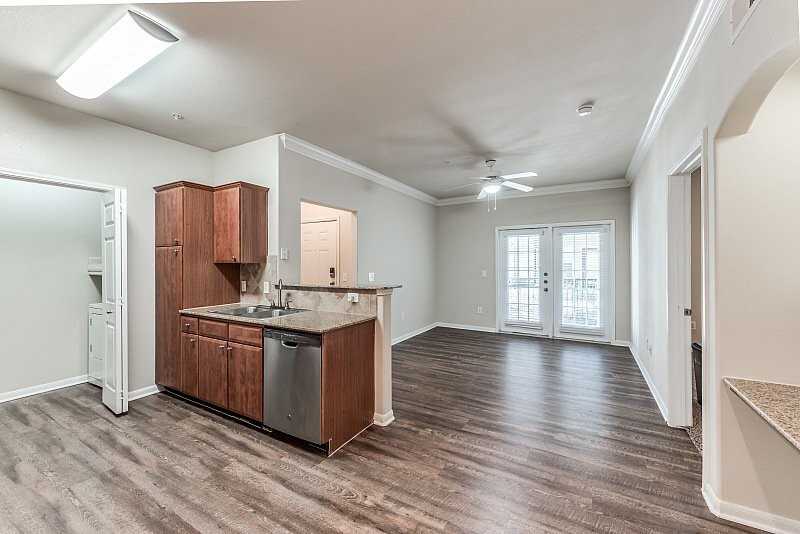 1366 Dulles Ave - Photo 4 of 9