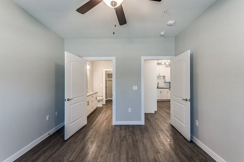 1366 Dulles Ave - Photo 7 of 12