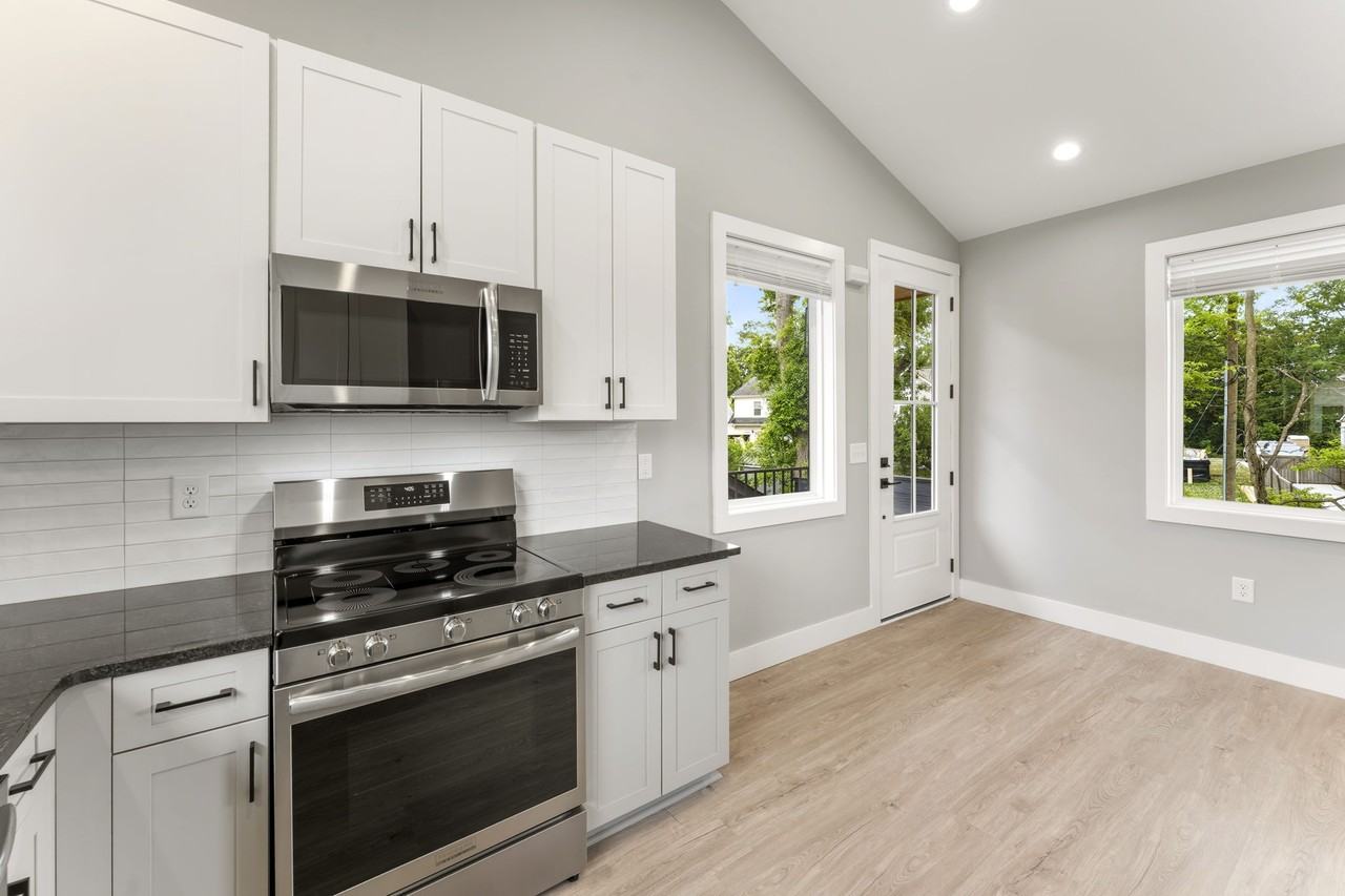 317 Wilkins St #D - Photo 4 of 20