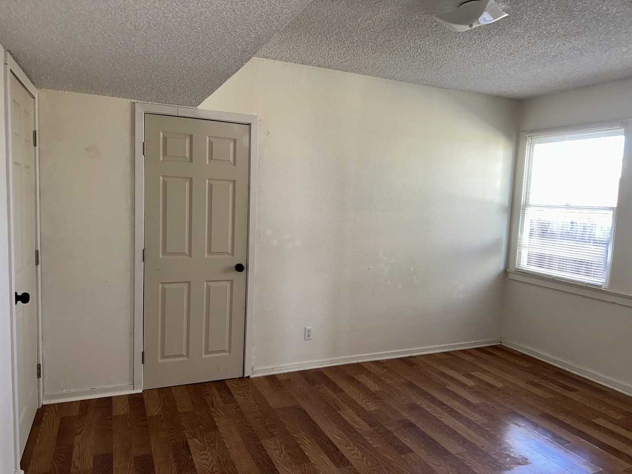 13115 Davenport St ##B - Photo 4 of 5