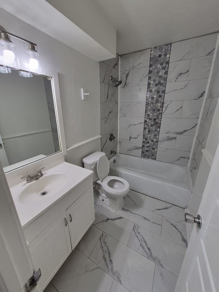 3125 Delmar Rd - Photo 4 of 12