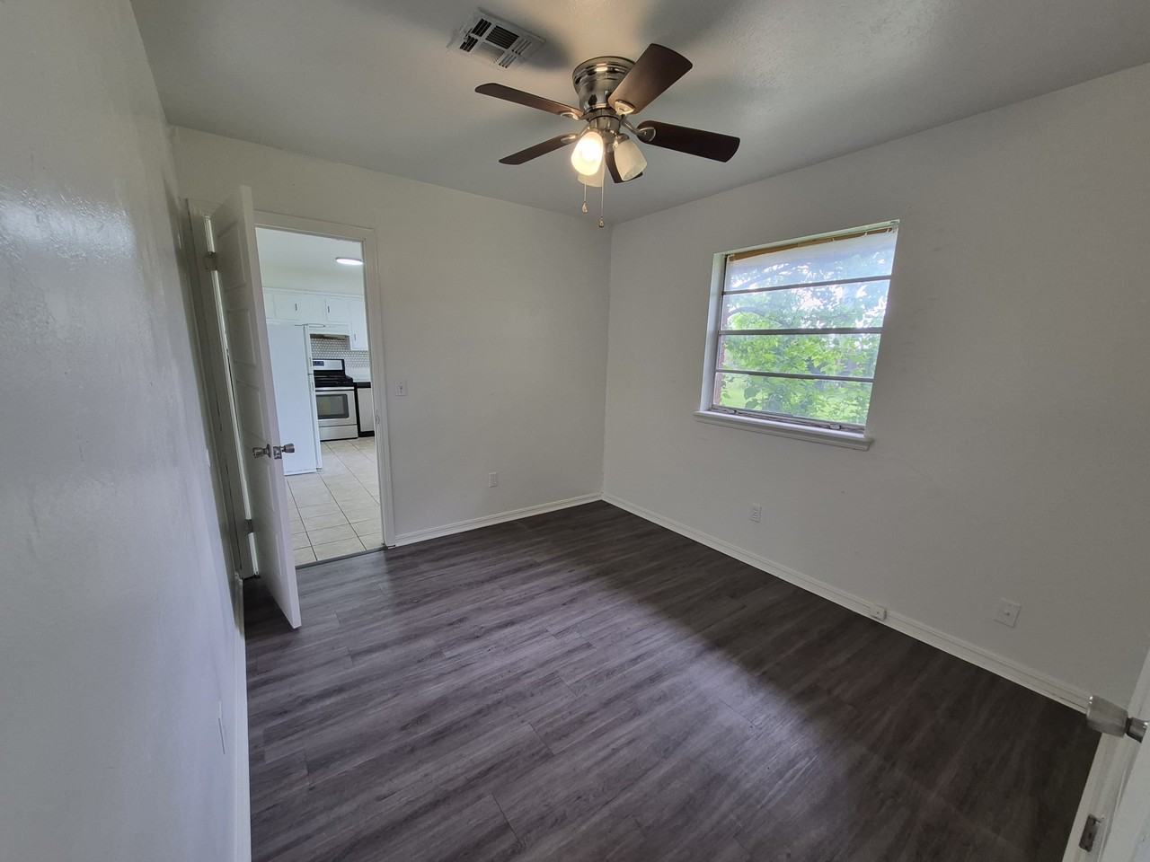 3125 Delmar Rd - Photo 5 of 12