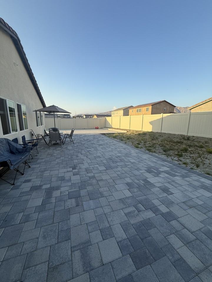 457 Wildrose Cir - Photo 3 of 5