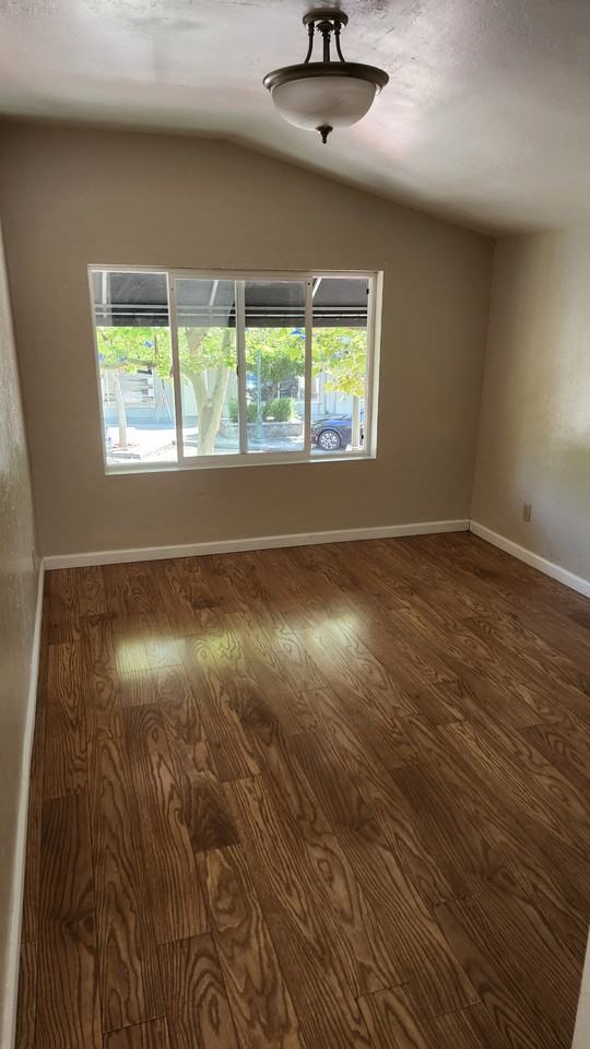 225 N Cloverdale Blvd #2 - Photo 2 of 9