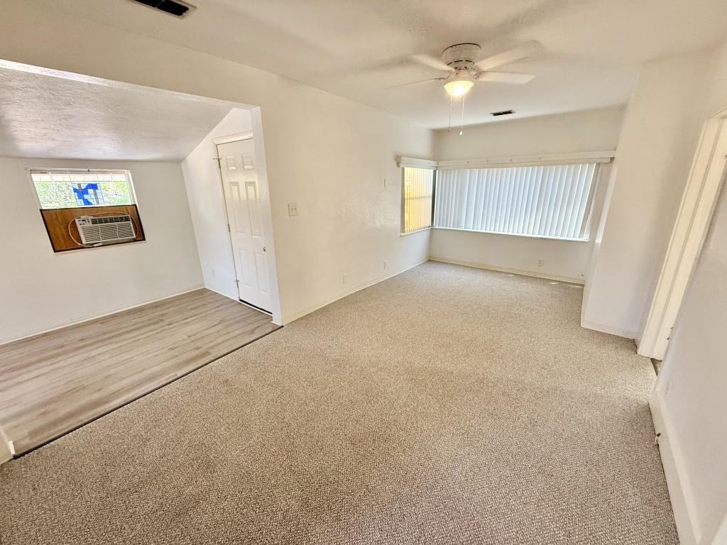 1135 Highland St N - Photo 4 of 20