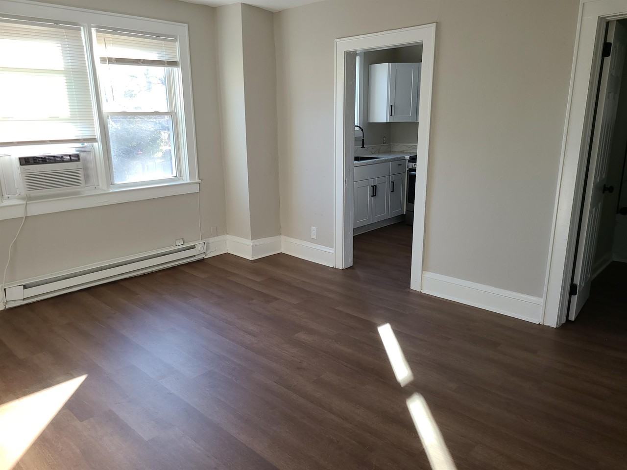 1201 Tallwood St #3 - Photo 7 of 8