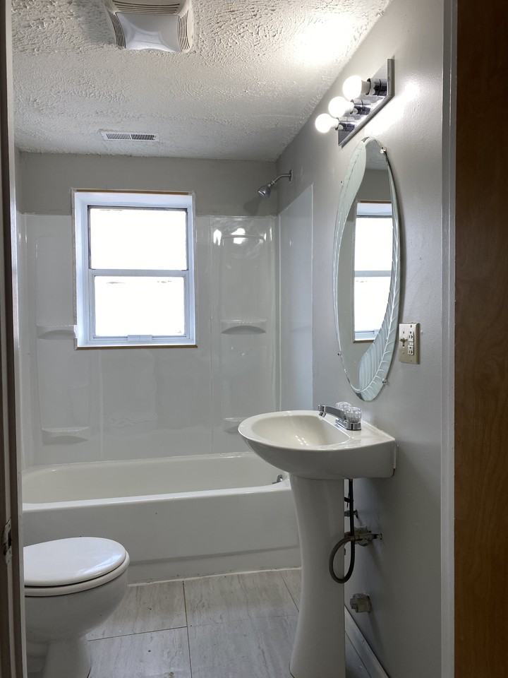 1416 4th Ave #1 - Photo 3 of 12