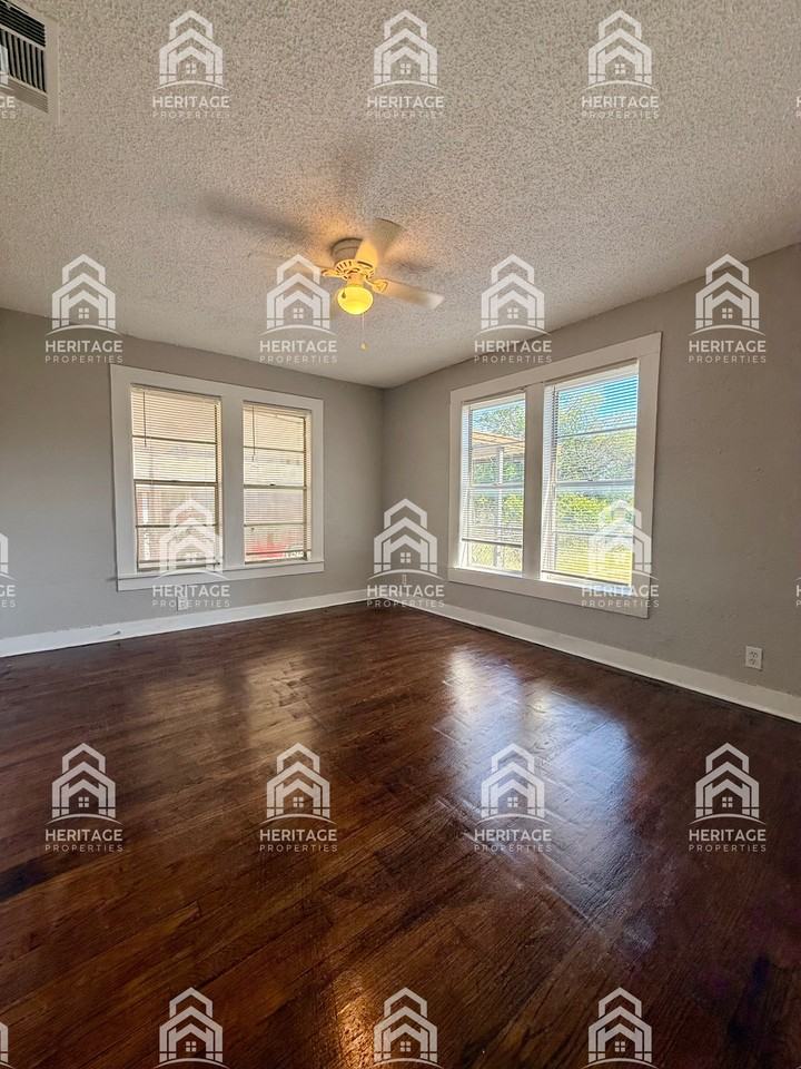 5809 Kilpatrick Ave - Photo 2 of 32