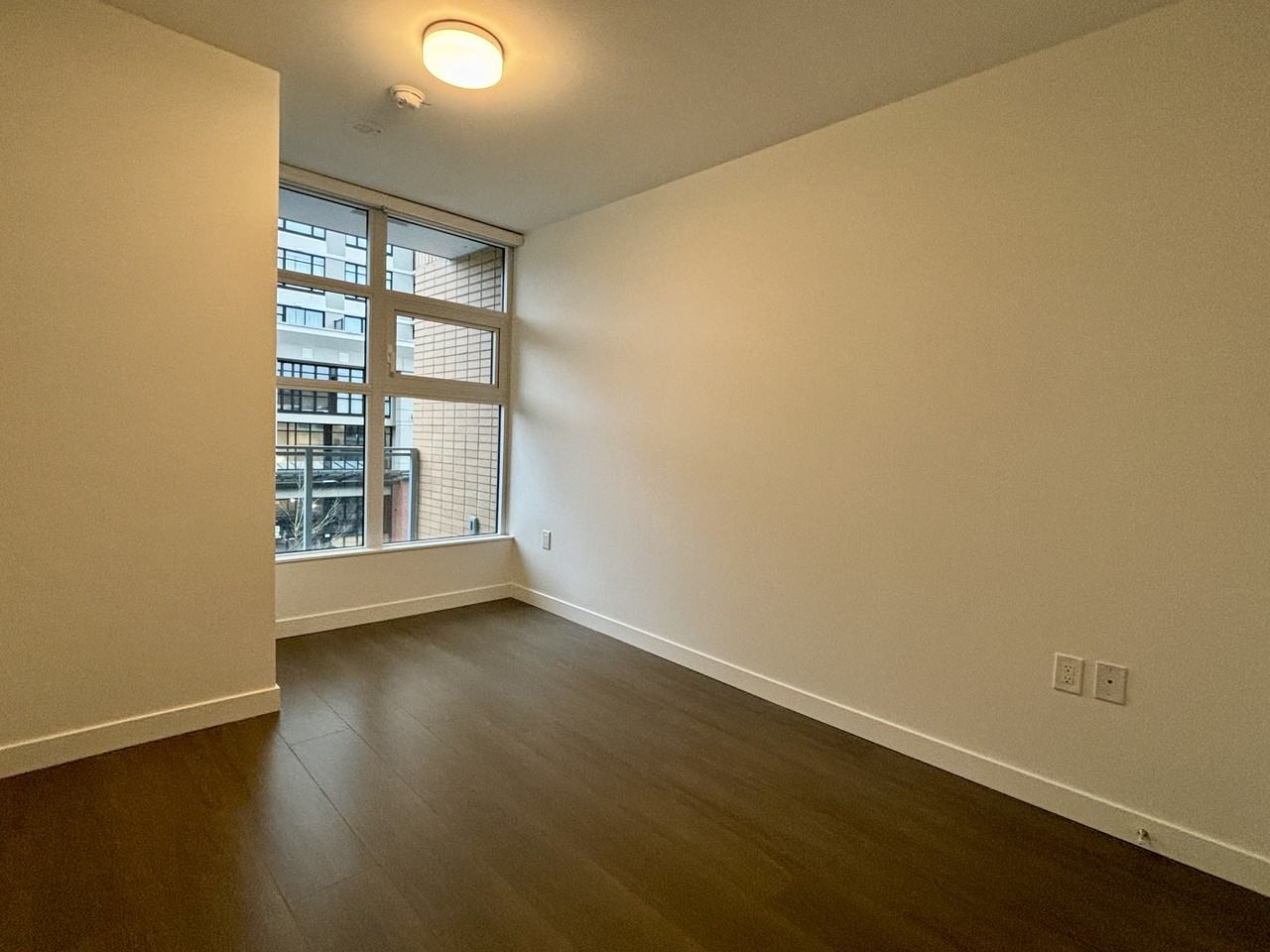 618 Carnarvon Street - Photo 6 of 15
