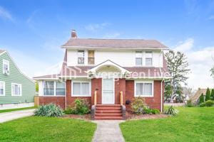 featured image of 864 Packard Dr