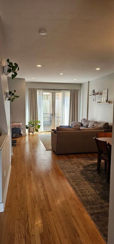 909 W Ohio St - Photo 4 of 17