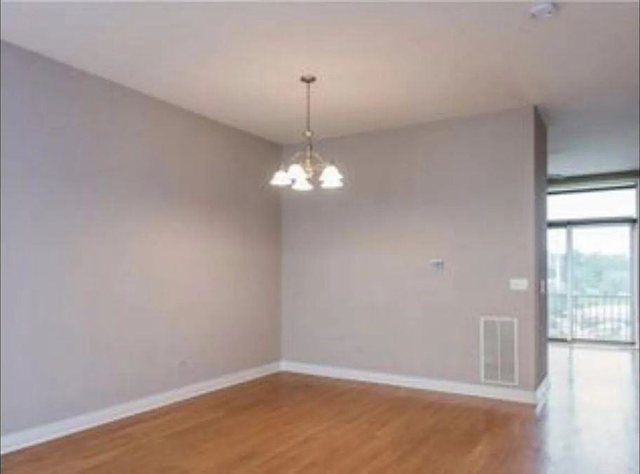 909 W Ohio St - Photo 6 of 17