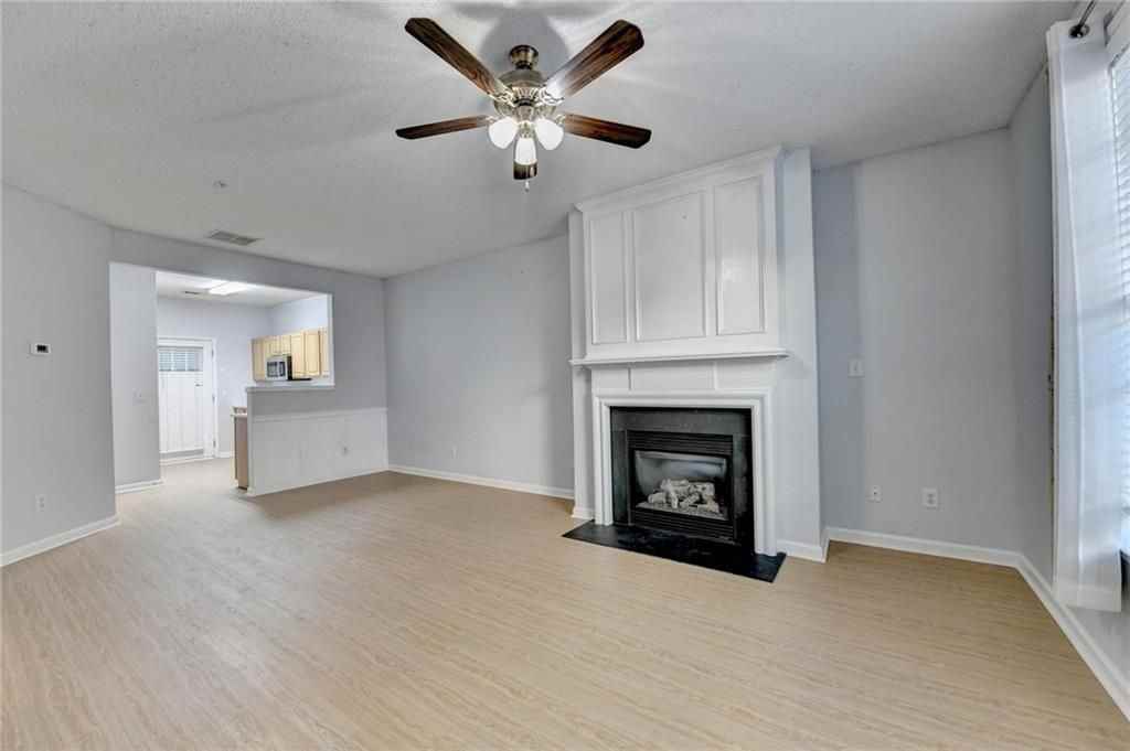 229 Riverstone Commons Cir - Photo 5 of 34