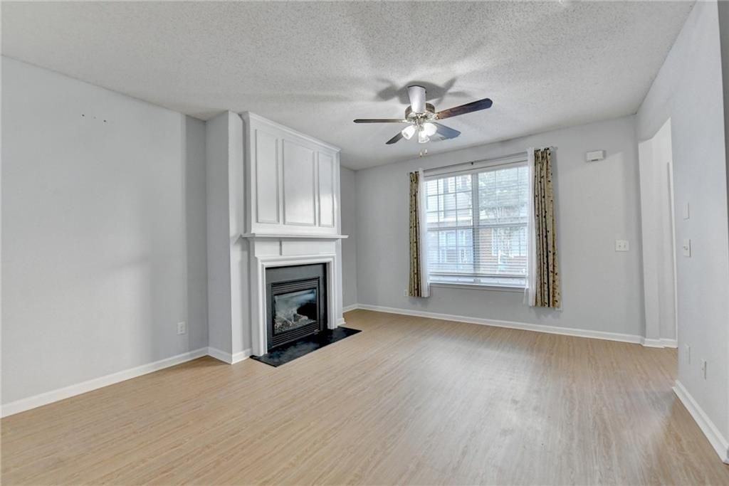 229 Riverstone Commons Cir - Photo 7 of 34