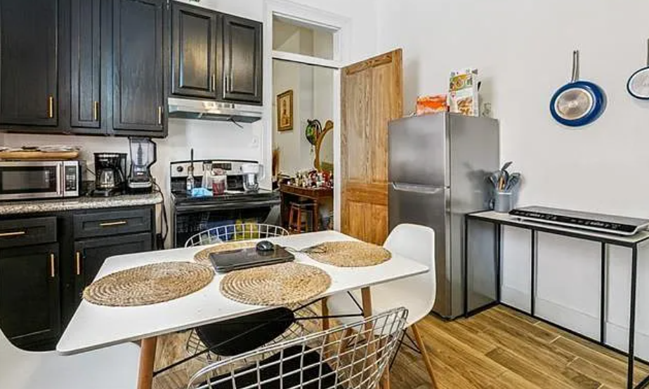 1128 N Roman St - Photo 2 of 3