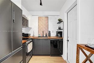 754 Ne 40th St - Photo 1 of 1